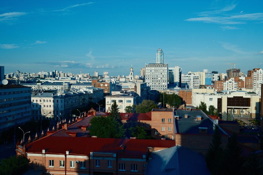 Красные крыши старого центра.